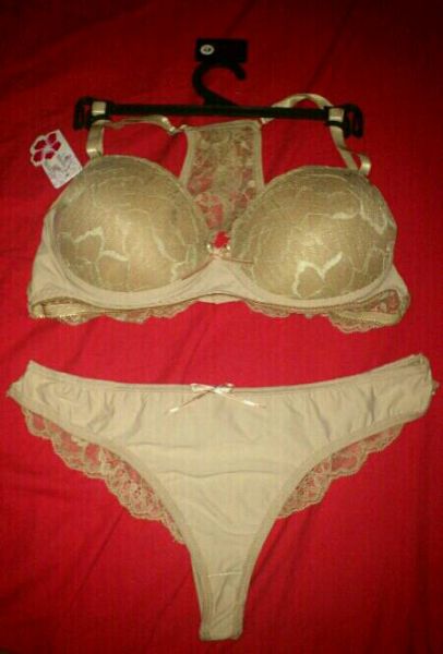 lingerie bege